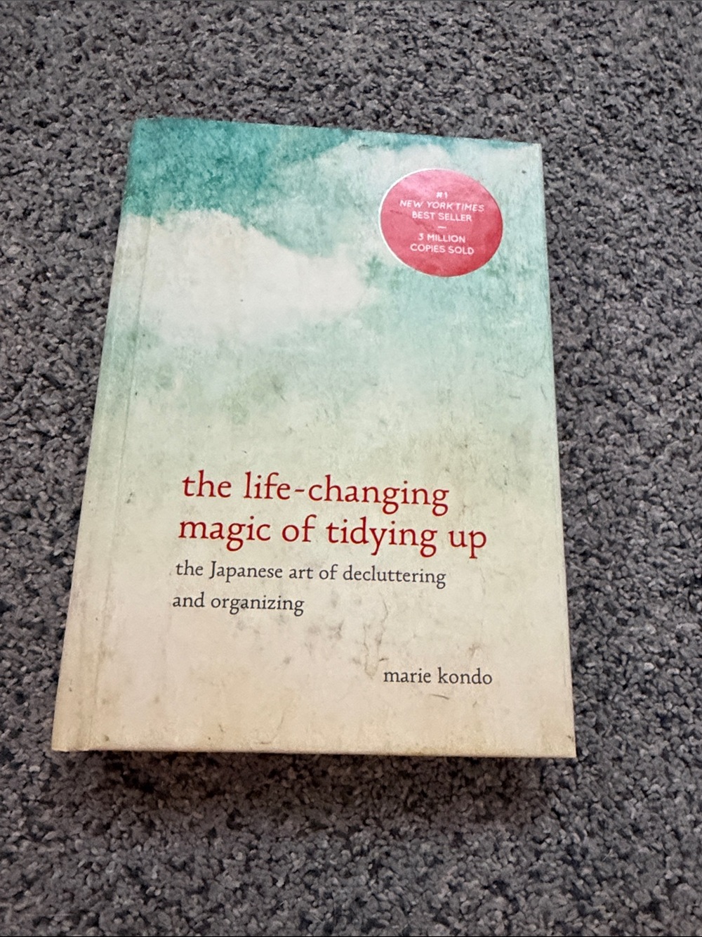 The Life-Changing Magic of Tidying Up - Green and Cream Hardcover